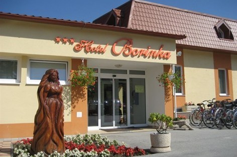 Slovensko - Hotel Borinka   